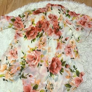 Beautiful kimono from Charlotte ruse! Size small